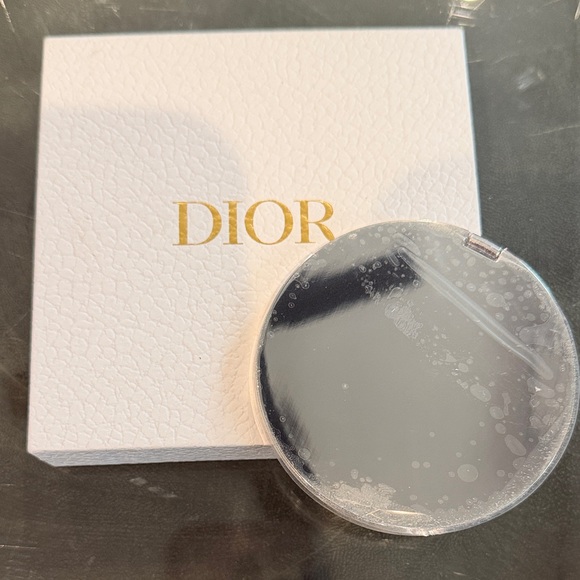 NIB Limited Edition DIOR Silver Compact Mirror - Picture 4 of 6